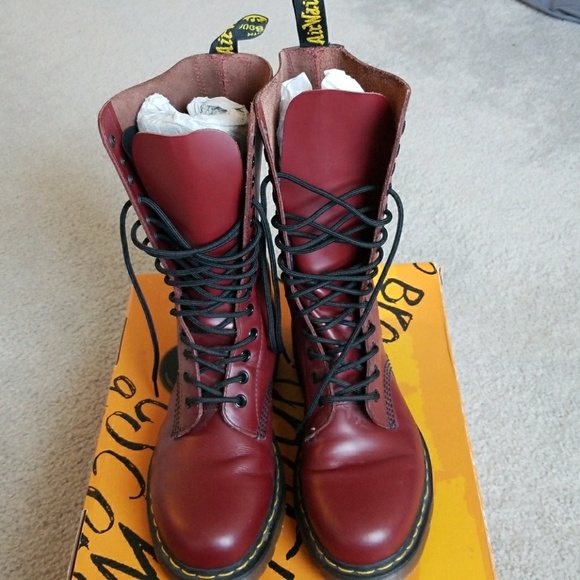 dr martens 1914 red